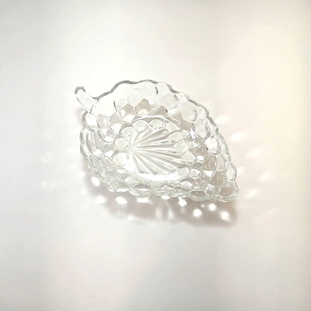 Vintage Anchor Hocking 1950's Bubble Pattern Grape Shape Dish Collectible Glass
